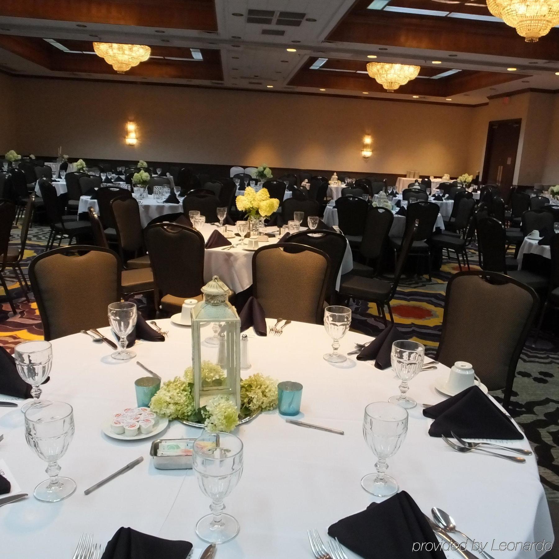 Crowne Plaza Hotel Hickory By Ihg Exterior foto