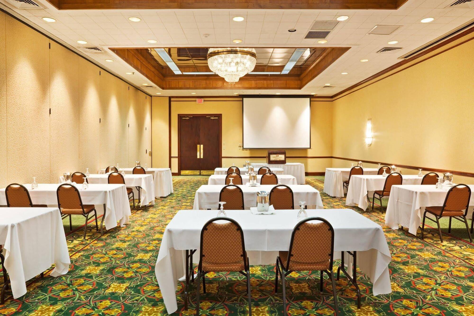 Crowne Plaza Hotel Hickory By Ihg Exterior foto